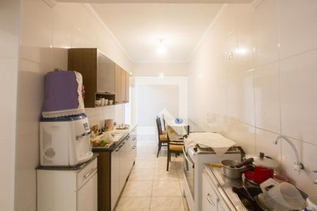 Casa à venda com 189m², 2 quartos e 2 vagas Casa à venda com 189m², 2 quartos e 2 vagasCozinha