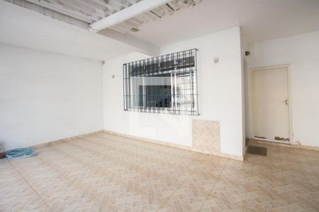 Casa à venda com 189m², 2 quartos e 2 vagas Casa à venda com 189m², 2 quartos e 2 vagasGaragem
