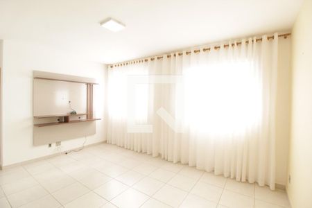 Sala  de apartamento para alugar com 2 quartos, 65m² em Umuarama, Uberlândia