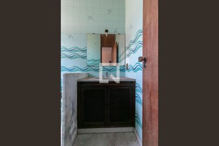 Casa à venda com 1000m², 5 quartos e 6 vagas Casa à venda com 1000m², 5 quartos e 6 vagasBanheiro Quarto