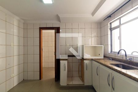 Cozinha de casa para alugar com 3 quartos, 270m² em Jardim Santa Adelia, São Paulo