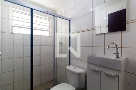 Banheiro da Suíte 1 de casa para alugar com 3 quartos, 270m² em Jardim Santa Adelia, São Paulo