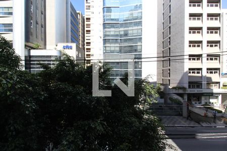 Vista de apartamento à venda com 3 quartos, 134m² em Itaim Bibi, São Paulo