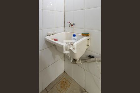 Casa para alugar com 80m², 2 quartos e 1 vaga Casa para alugar com 80m², 2 quartos e 1 vagaÁrea de Serviço