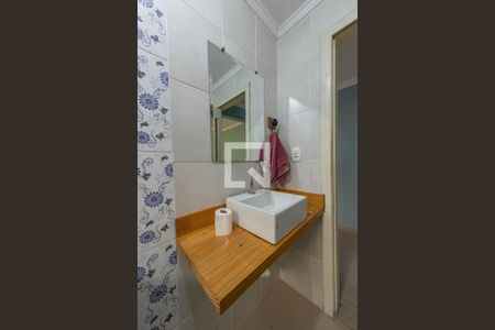 Casa para alugar com 80m², 2 quartos e 1 vaga Casa para alugar com 80m², 2 quartos e 1 vagaBanheiro