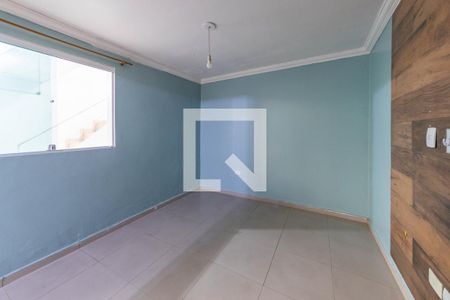 Quarto 2 de casa para alugar com 2 quartos, 80m² em Jardim Tietê, São Paulo