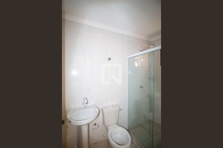 Banheiro de casa para alugar com 1 quarto, 29m² em Parque Savoi City, São Paulo