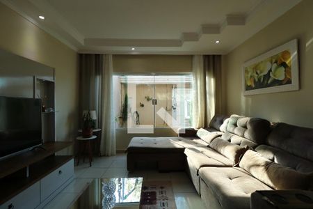 Sala de casa à venda com 3 quartos, 224m² em Vila Eldizia, Santo André