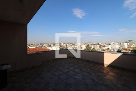 Casa à venda com 224m², 3 quartos e 4 vagasVaranda do Quarto 2