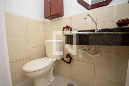 Casa à venda com 190m², 4 quartos e 4 vagasBanheiro Social