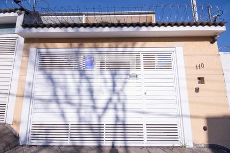 Casa à venda com 190m², 4 quartos e 4 vagasFachada