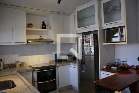 Apartamento à venda com 169m², 3 quartos e 1 vaga Apartamento à venda com 169m², 3 quartos e 1 vagaCozinha