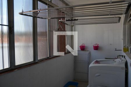 Apartamento à venda com 169m², 3 quartos e 1 vaga Apartamento à venda com 169m², 3 quartos e 1 vagaÁrea de serviço