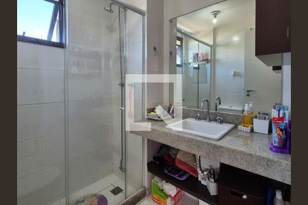 Apartamento à venda com 92m², 3 quartos e 2 vagasBanheiro