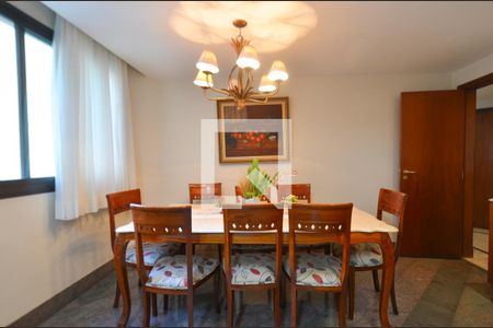 Apartamento à venda com 305m², 4 quartos e 4 vagasCopa