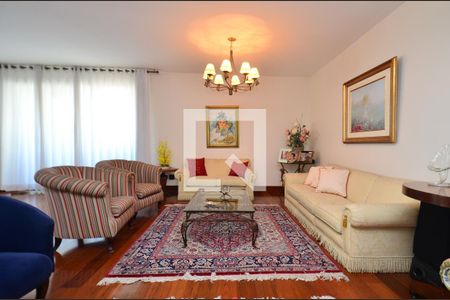 Sala de estar de apartamento à venda com 4 quartos, 305m² em Lourdes, Belo Horizonte