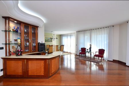 Sala de estar de apartamento à venda com 4 quartos, 305m² em Lourdes, Belo Horizonte