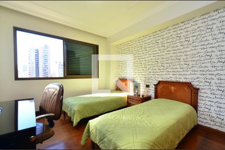 Apartamento à venda com 305m², 4 quartos e 4 vagasSuite1