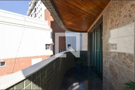 Apartamento à venda com 305m², 4 quartos e 4 vagasVaranda da sala