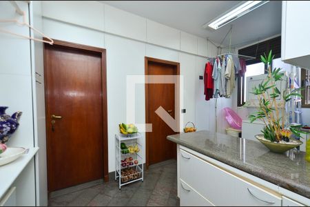 Apartamento à venda com 305m², 4 quartos e 4 vagasArea de serviço