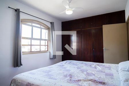 Casa à venda com 160m², 3 quartos e 4 vagasSuíte