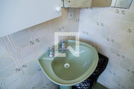 Casa à venda com 160m², 3 quartos e 4 vagasBanheiro da Suíte - Pia