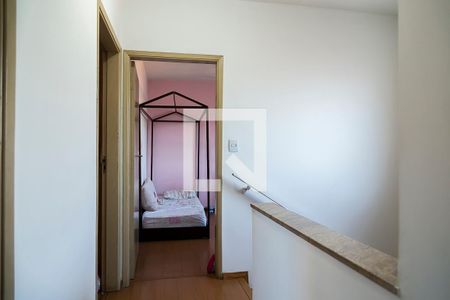 Casa à venda com 160m², 3 quartos e 4 vagasCorredor