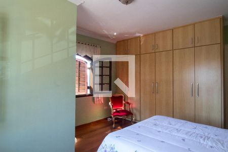 Casa à venda com 253m², 4 quartos e 1 vagaQuarto Suíte