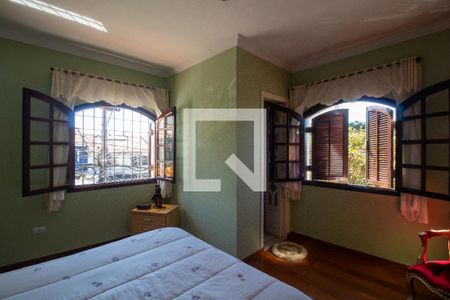 Casa à venda com 253m², 4 quartos e 1 vagaQuarto Suíte