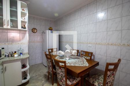 Casa à venda com 253m², 4 quartos e 1 vagaCozinha