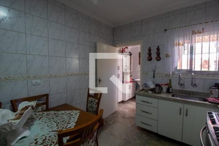 Casa à venda com 253m², 4 quartos e 1 vagaCozinha