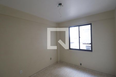 Quarto 1 de apartamento para alugar com 2 quartos, 48m² em Laranjal, São Gonçalo
