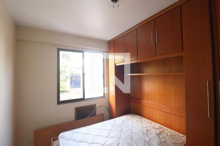 Quarto 2 de apartamento para alugar com 2 quartos, 48m² em Laranjal, São Gonçalo