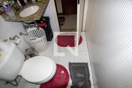Casa de condomínio à venda com 200m², 4 quartos e 2 vagasBanheiro Social
