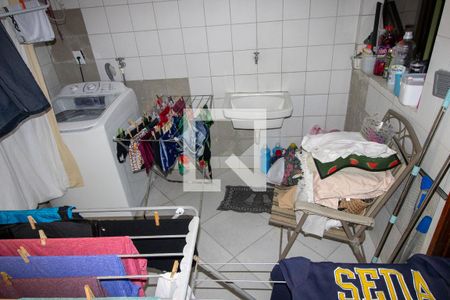 Casa de condomínio à venda com 200m², 4 quartos e 2 vagasÁrea de Serviço