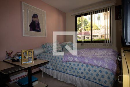 Casa de condomínio à venda com 200m², 4 quartos e 2 vagasQuarto 2