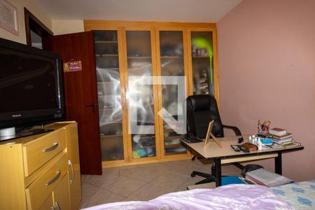 Casa de condomínio à venda com 200m², 4 quartos e 2 vagasQuarto 2