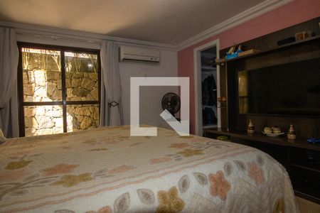 Casa de condomínio à venda com 200m², 4 quartos e 2 vagasQuarto 1