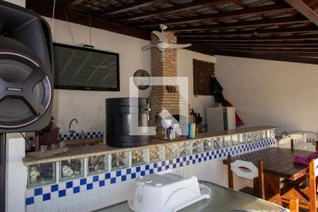 Casa de condomínio à venda com 200m², 4 quartos e 2 vagasÁrea gourmet