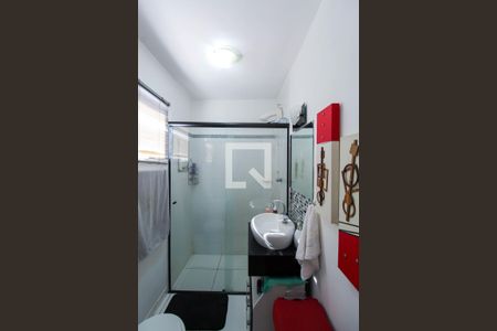 Banheiro da Suíte 1 de apartamento à venda com 2 quartos, 57m² em Vila Bertioga, São Paulo