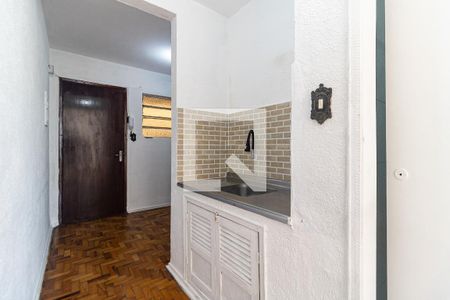 Cozinha de apartamento para alugar com 1 quarto, 29m² em Aclimação, São Paulo
