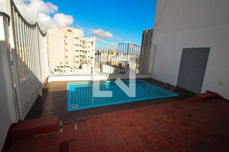 Apartamento à venda com 28m², 1 quarto e sem vagaÁrea comum - Piscina