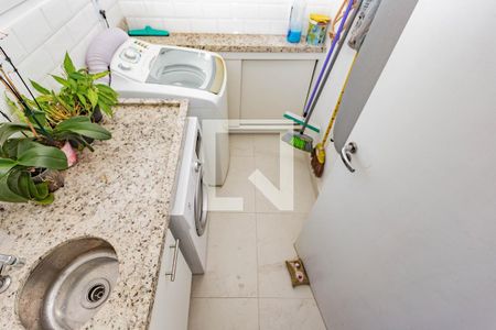 Apartamento à venda com 70m², 2 quartos e 1 vagaÁrea de Serviço