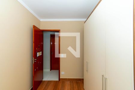 Quarto 1 de apartamento para alugar com 2 quartos, 50m² em Vila Antonieta, São Paulo