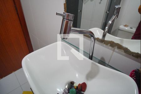 Banheiro Corredor de apartamento para alugar com 1 quarto, 49m² em Jardim Dona Leopoldina, Porto Alegre