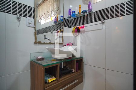 Banheiro Corredor de apartamento para alugar com 1 quarto, 49m² em Jardim Dona Leopoldina, Porto Alegre