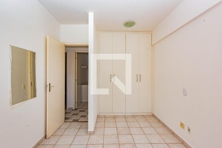 Apartamento à venda com 81m², 3 quartos e 2 vagasSuíte