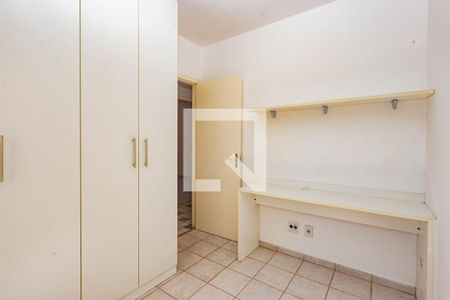 Apartamento à venda com 81m², 3 quartos e 2 vagasQuarto 2