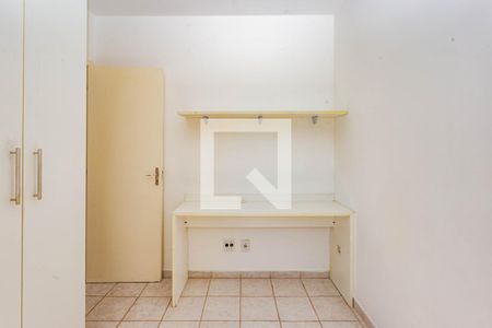 Apartamento à venda com 81m², 3 quartos e 2 vagasQuarto 2