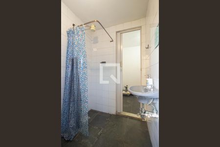 Casa à venda com 240m², 3 quartos e 2 vagas Casa à venda com 240m², 3 quartos e 2 vagasBanheiro da Suíte